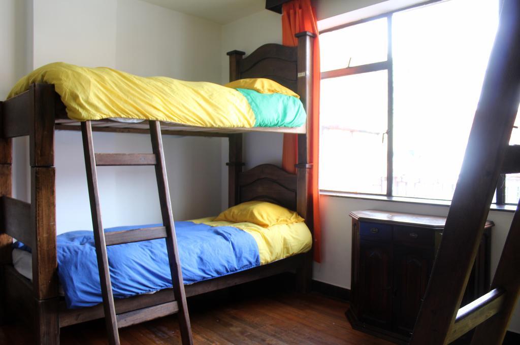 Hostal La Pinta Богота Экстерьер фото