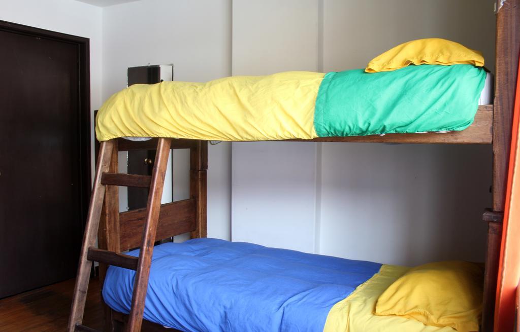 Hostal La Pinta Богота Экстерьер фото