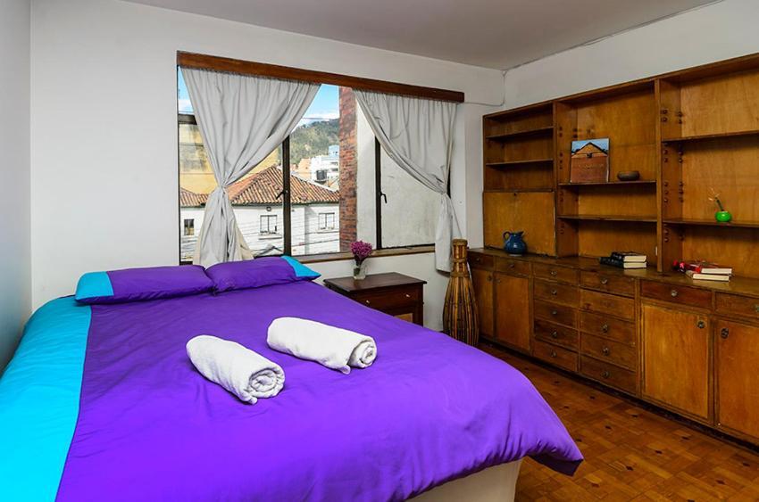 Hostal La Pinta Богота Экстерьер фото