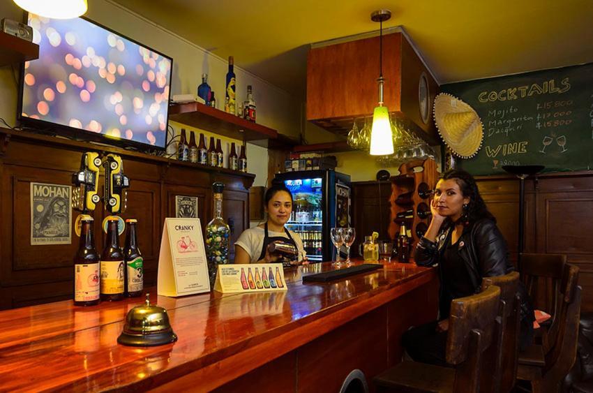 Hostal La Pinta Богота Экстерьер фото