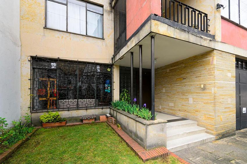 Hostal La Pinta Богота Экстерьер фото