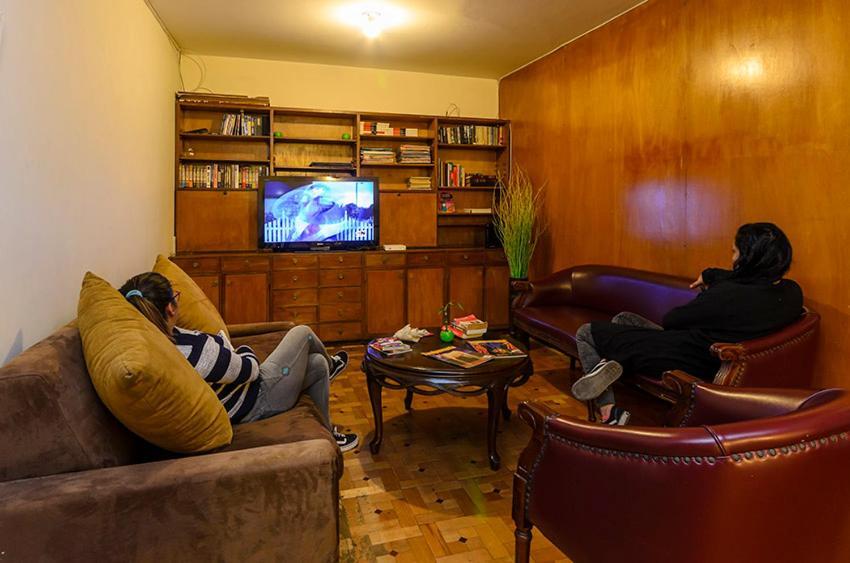 Hostal La Pinta Богота Экстерьер фото