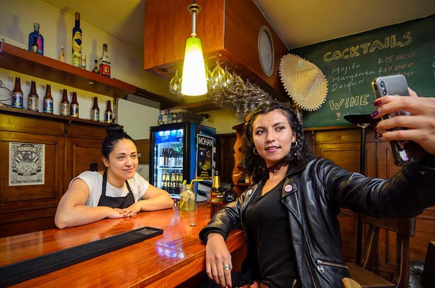 Hostal La Pinta Богота Экстерьер фото